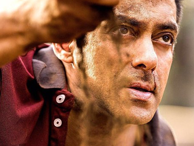 Moustache no more: Salman Khan shares clean-shaven image from 'Sultan' Moustache no more: Salman Khan shares clean-shaven image from 'Sultan'