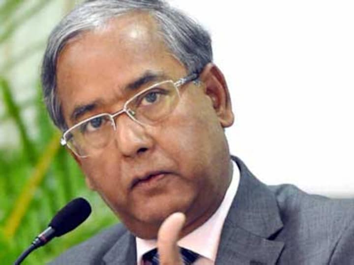 Govt extends UK Sinha tenure by a year as Sebi chief till March next year