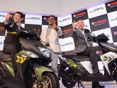 Auto Expo: Yamaha unveils new scooter Cygnus Ray-ZR for Indian market Auto Expo: Yamaha unveils new scooter Cygnus Ray-ZR for Indian market
