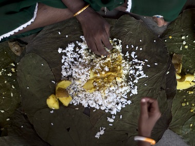 Almost 100 school students land in hospital after eating midday meal in Palghar Almost 100 school students land in hospital after eating midday meal in Palghar