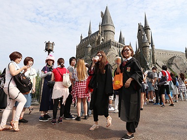 Harry Potter gets a manga makeover in Japan Harry Potter gets a manga makeover in Japan