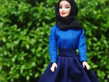 Now you can buy a Barbie with a hijab; it's called 'Hijarbie' and we think it's cute Now you can buy a Barbie with a hijab; it's called 'Hijarbie' and we think it's cute