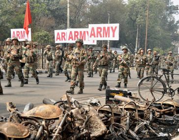 Jat reservation row: Curfew imposed on five more towns as violence spreads in Haryana Jat reservation row: Curfew imposed on five more towns as violence spreads in Haryana