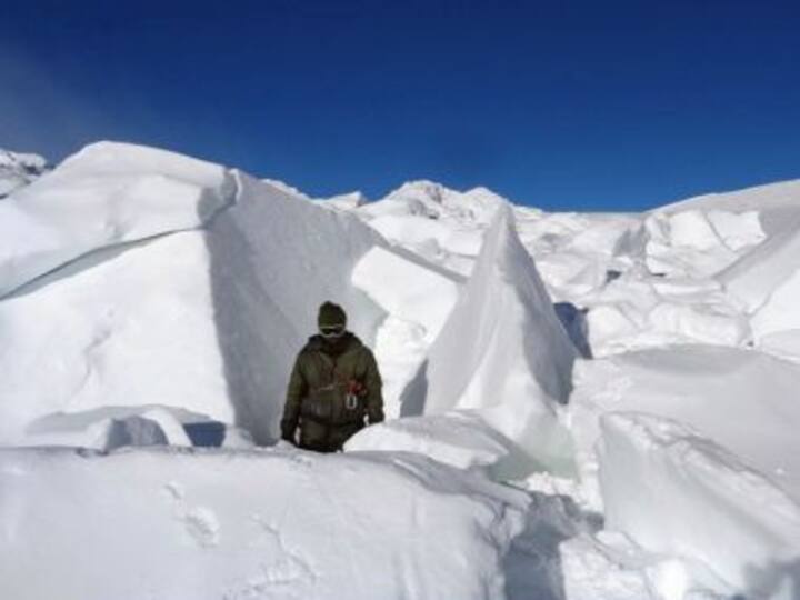 Between a rock and a hard place: Can't let go of Siachen, but deaths cry out to India, Pakistan to negotiate