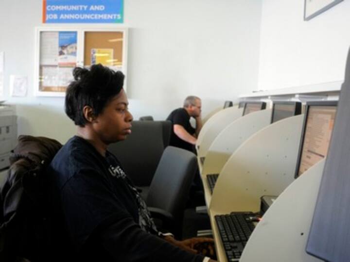 US jobs growth slows in January, but unemployment rate at 8-year low
