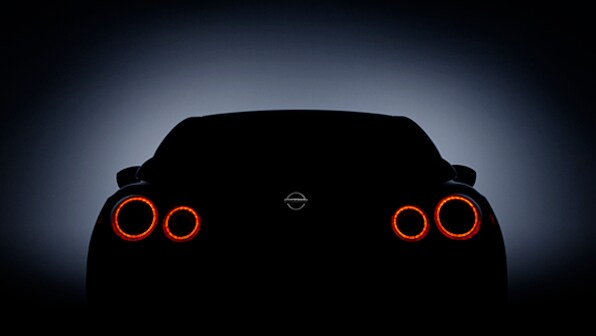 2016 New York Motor Show: New Nissan GT-R teased