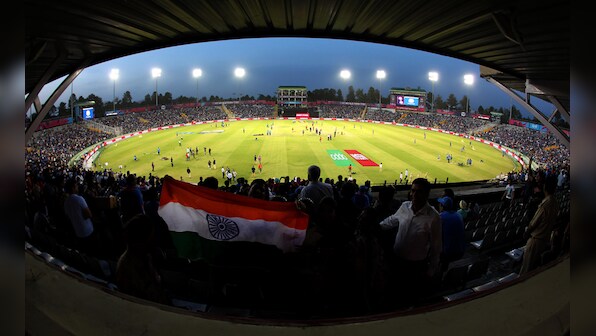 ‘King of the Chase’ Kohli powers India to stunning win against Australia, sealing World T20 semis spot