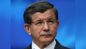 Turkey blasts: Four police killed and 14 injured in bomb attack in Diyarbakir