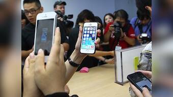 China to shut political, social news sites run by major web portals