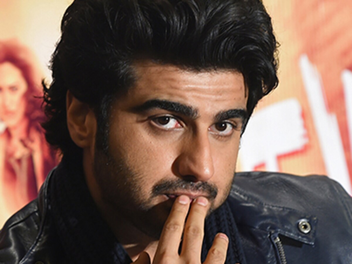 Arjun Kapoor drops a quirky comment on Ranveer Singh's all leather look