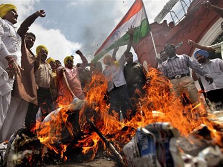 BJP MP Kushwaha hits out at Congress for berating VD Sawarkar