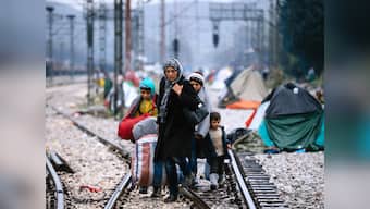 Europe migrant crisis: Refugees left stranded as Balkan nations deny them entry