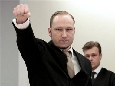 Norwegian terrorist Breivik, accused of slaughtering 77 people, makes Nazi salute in court Norwegian terrorist Breivik, accused of slaughtering 77 people, makes Nazi salute in court