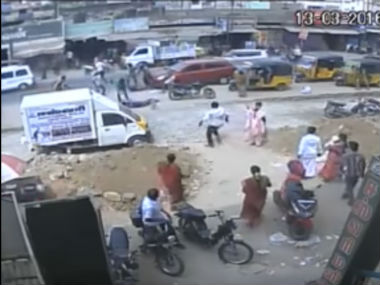 Dalit man hacked to death for marrying Thevar girl in Tirupur: Family refuses to accept body Dalit man hacked to death for marrying Thevar girl in Tirupur: Family refuses to accept body