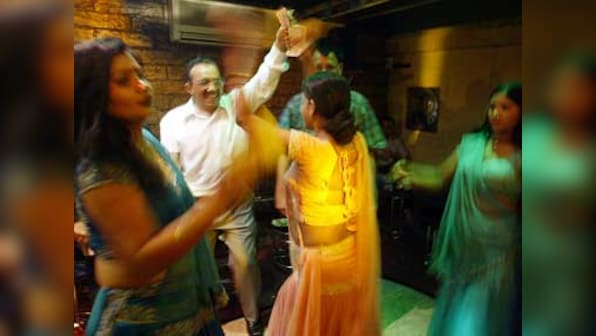 Maha CM Devendra Fadnavis suspends four cops for submitting false reports about dance bars