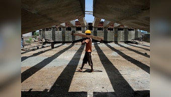 IMF sees India growing ahead of China for 2 years; retains 7.2% GDP for FY18