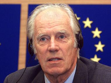 'Tomorrow I'll miss you': George Martin, legendary producer of The Beatles, dies at 90