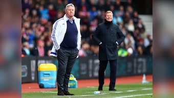 Next up, Manchester: Hiddink's Chelsea, riding unbeaten run, set sight on van Gaal's United