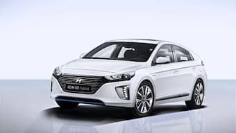 2016 Geneva Motor Show: Hyundai Ioniq unveiled