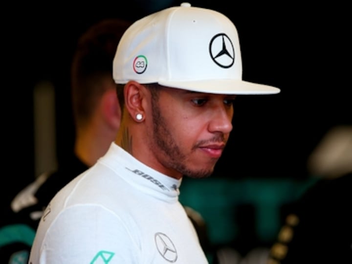 Australian Grand Prix: Champion Lewis Hamilton takes pole in farcical qualifying