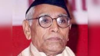 Divide Maharashtra into four states: RSS ideologue MG Vaidya backs Aney