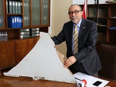 I was just travelling as a tourist: US amateur investigator reveals how he found suspected MH370 debris I was just travelling as a tourist: US amateur investigator reveals how he found suspected MH370 debris
