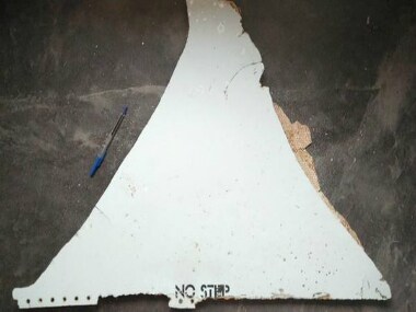 Suspected MH 370 debris. AFP/TWITTER