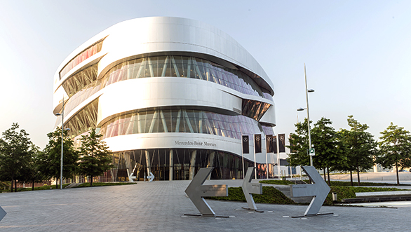 Mercedes-Benz congratulates BMW for completing 100 years Mercedes-Benz congratulates BMW for completing 100 years