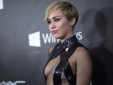 Miley Cyrus wants 'everyone to get high' at her wedding Miley Cyrus wants 'everyone to get high' at her wedding