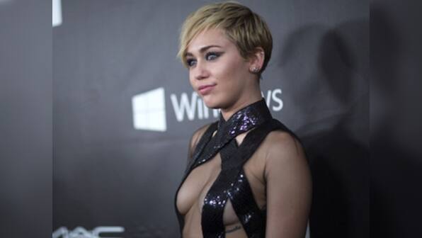 Miley Cyrus wants 'everyone to get high' at her wedding
