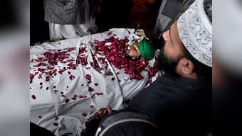 Mumtaz Qadri hanged for assasination of former Pak Governor, Islamists hold protests