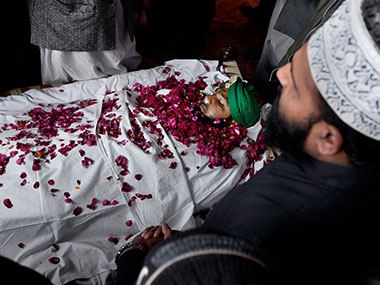 Mumtaz Qadri's supporters hold 'sit-in' in Pakistan's capital city Mumtaz Qadri's supporters hold 'sit-in' in Pakistan's capital city
