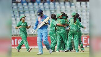 Women's World T20: Rain curtails India's fightback as Pakistan win by two runs via D/L method
