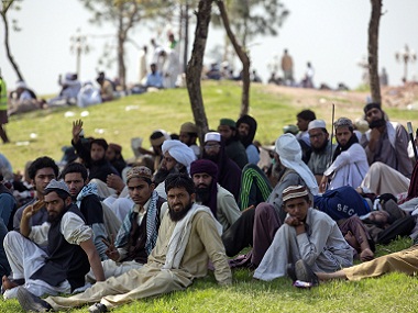 Mumtaz Qadri supporters protesting outside Pakistan Parliament disperse after officials threaten to use force Mumtaz Qadri supporters protesting outside Pakistan Parliament disperse after officials threaten to use force