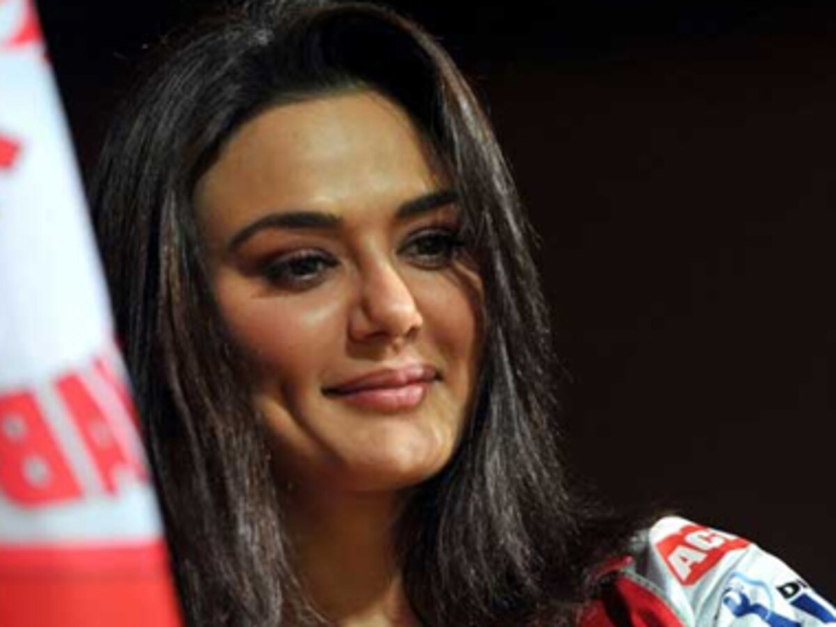 Preity Zinta Bf Videos - 'Now I join the married club': Preity Zinta confirms her marriage to Gene  Goodenough-Bollywood News , Firstpost