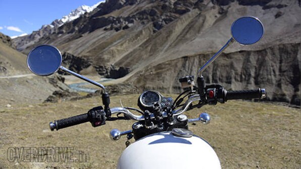 Srinagar-Leh highway likely to open after March 20, 2016
