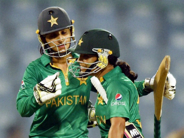 Women's World T20: Sidra Ameen, Bismah Maroof help Pakistan crush Bangladesh by nine wickets Women's World T20: Sidra Ameen, Bismah Maroof help Pakistan crush Bangladesh by nine wickets