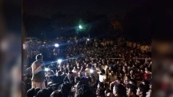 Kanhaiya shares same passion as Bhagat Singh: Shashi Tharoor clarifies, BJP slams, Congress distances