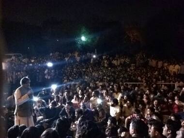 Kanhaiya shares same passion as Bhagat Singh: Shashi Tharoor clarifies, BJP slams, Congress distances