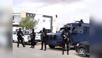 Tunisia terror scare: Security forces kill 'terrorist' outside southern border town