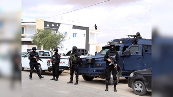 Tunisia terror scare: Security forces kill 'terrorist' outside southern border town