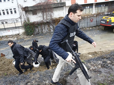 Cops in Istanbul kill two Turkish female militants who hurled grenades at police station Cops in Istanbul kill two Turkish female militants who hurled grenades at police station