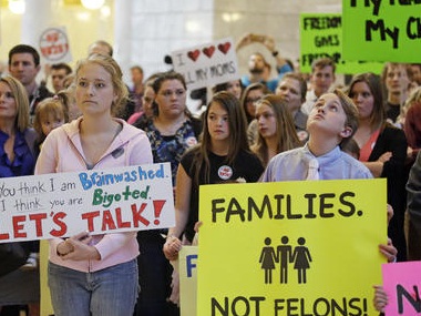 Polygamous towns pulled up for denying basic services to non-believers Polygamous towns pulled up for denying basic services to non-believers