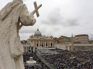 Pope Francis imposes financial oversight on Vatican's bank accounts Pope Francis imposes financial oversight on Vatican's bank accounts