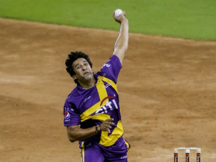 Ready to help Pakistan cricket, but some PCB officials don't want that: Wasim Akram
