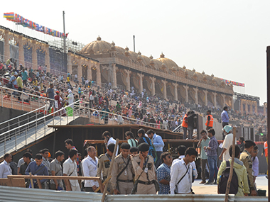 AoL promises to clean Yamuna, will also set up biodiversity park AoL promises to clean Yamuna, will also set up biodiversity park