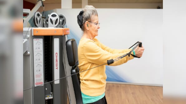 Older adults who exercise daily can cut Alzheimer's risk