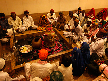 Pakistan's Hindus struggle in a hostile nation Pakistan's Hindus struggle in a hostile nation