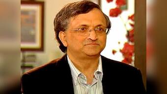 Ramachandra Guha refuses Ahmedabad University post after AVBP protest, tweets 'may Gandhi's spirit come alive once more'