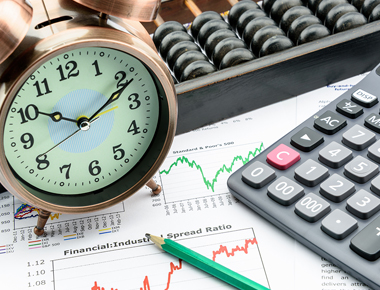 Achieve financial goals with long term investing & compounding effect Achieve financial goals with long term investing & compounding effect